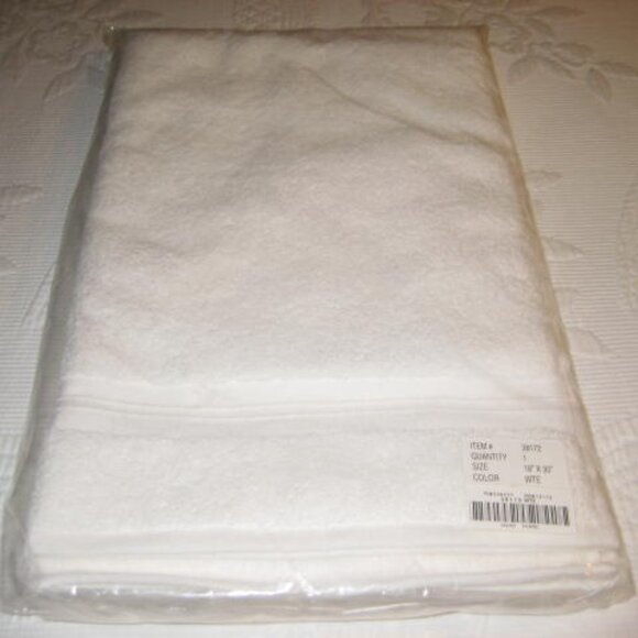 NWT Sundance Catalog White Cotton Hand Towel Bath Original Pkg Made in Turkey - Picture 1 of 8